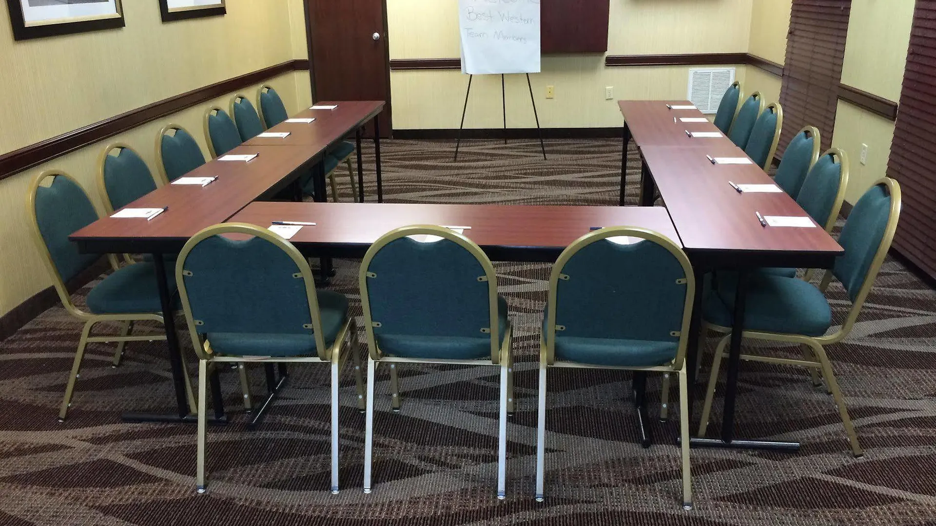 Best Western Plus Galleria Inn & Suites Memphis