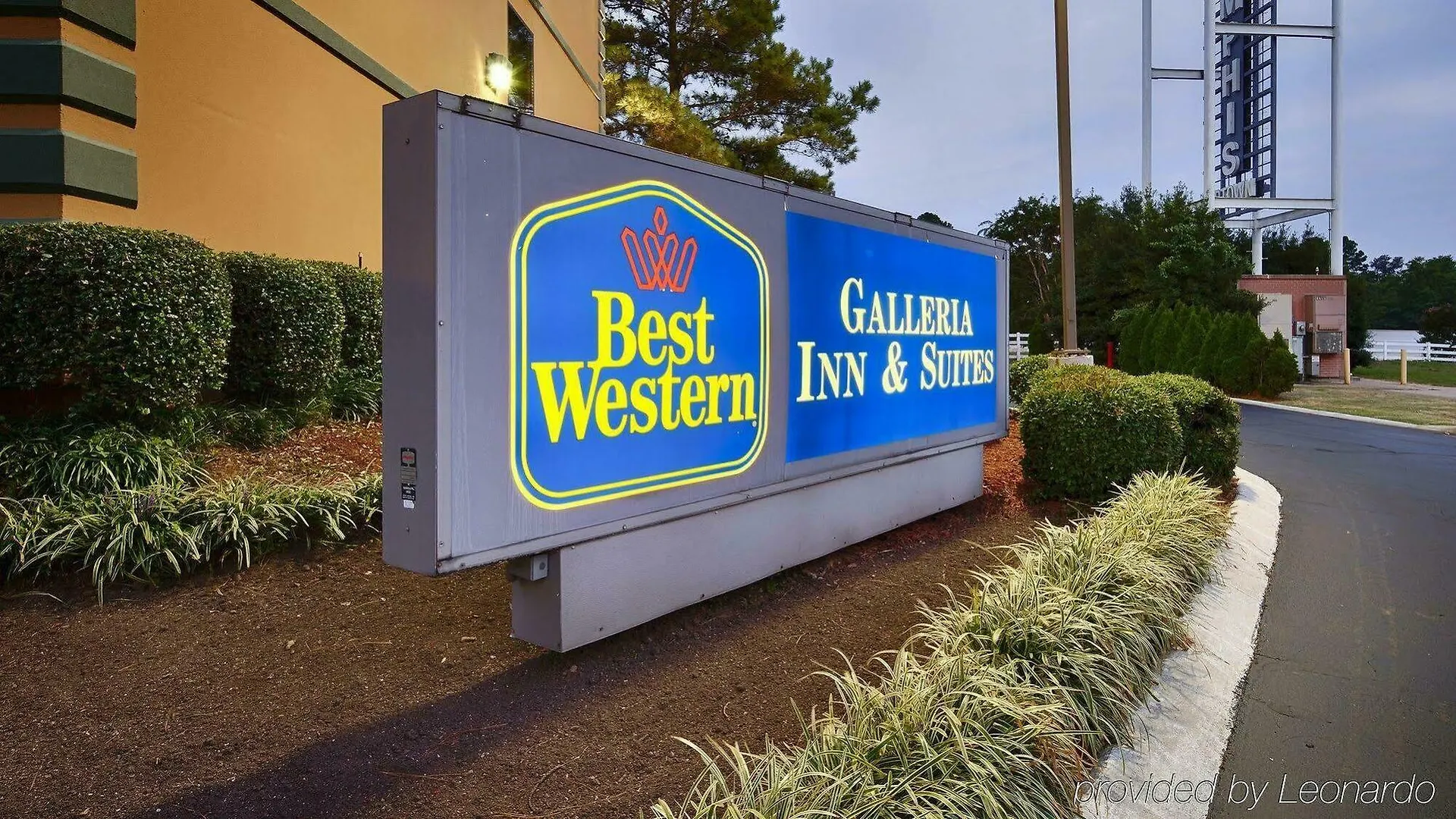 Best Western Plus Galleria Inn & Suites Memphis Hotel