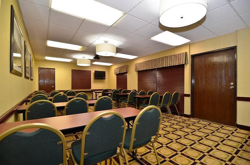 ממפיס Best Western Plus Galleria Inn & Suites מלון